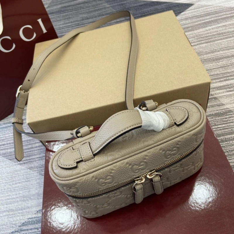 Gvc*1 top handle bags 4011c-0026
