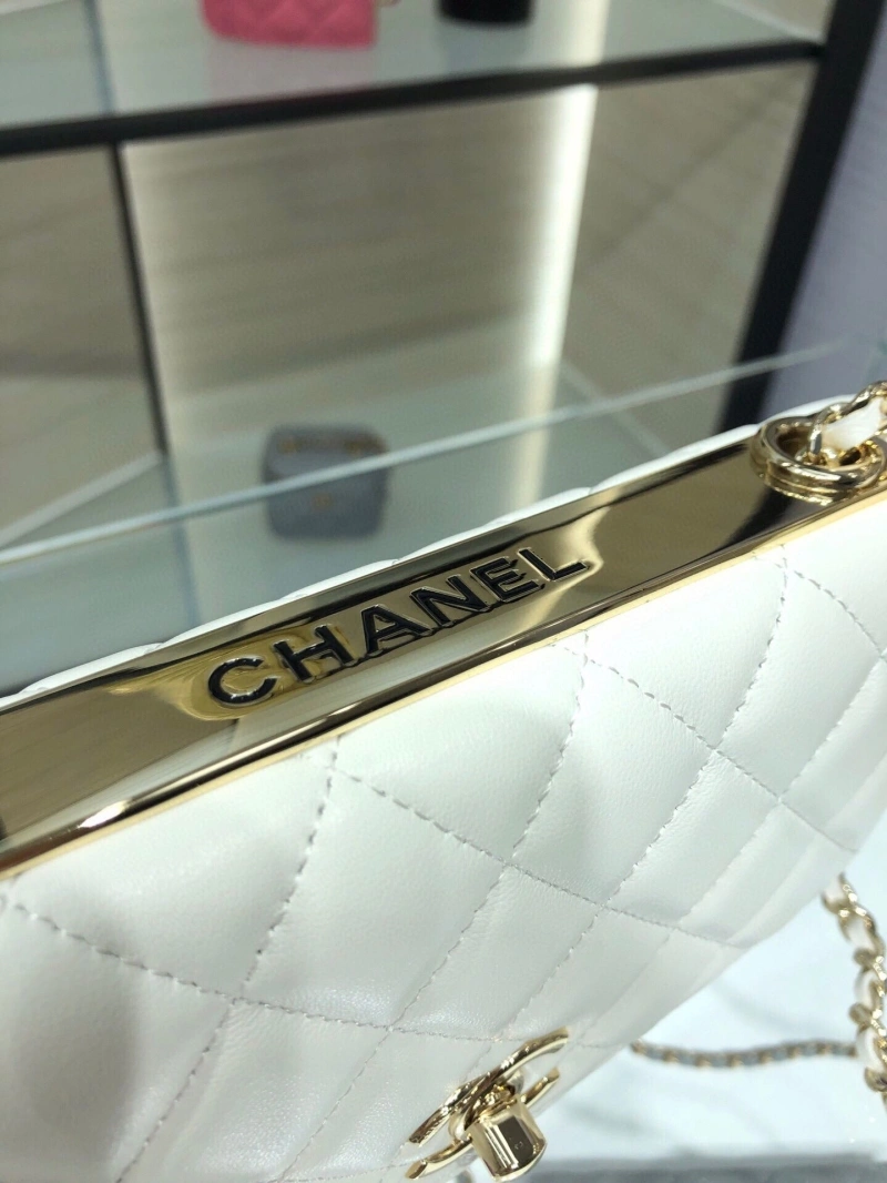 Ch**el woc bags 4017-0686