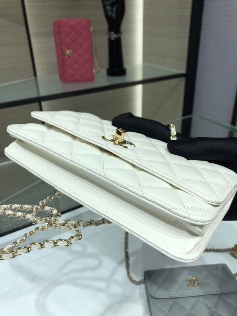 Ch**el woc bags 4017-0686