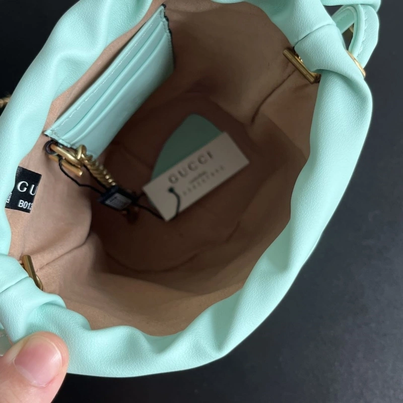 Gvc*1 bucket bags 4032-0865