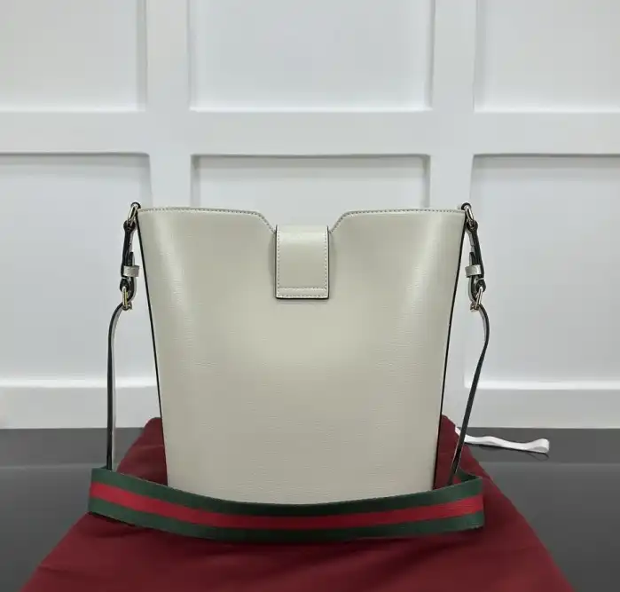 Gvc*1 bucket bags 4034g-0071