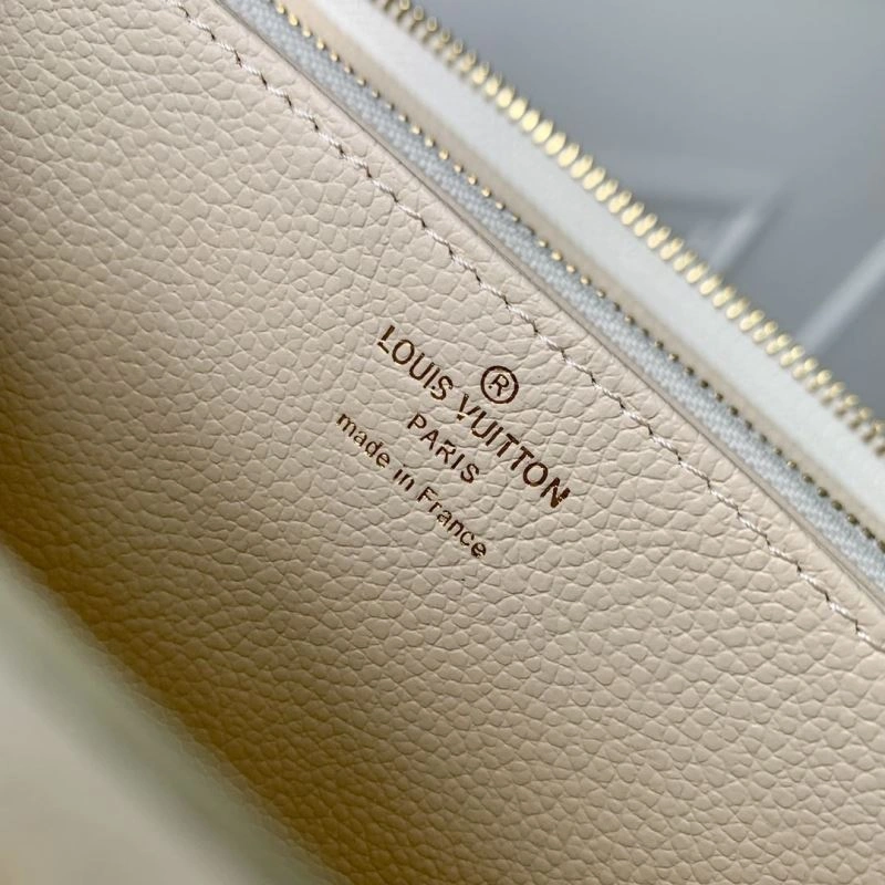 LV Wallets 4048H-0256