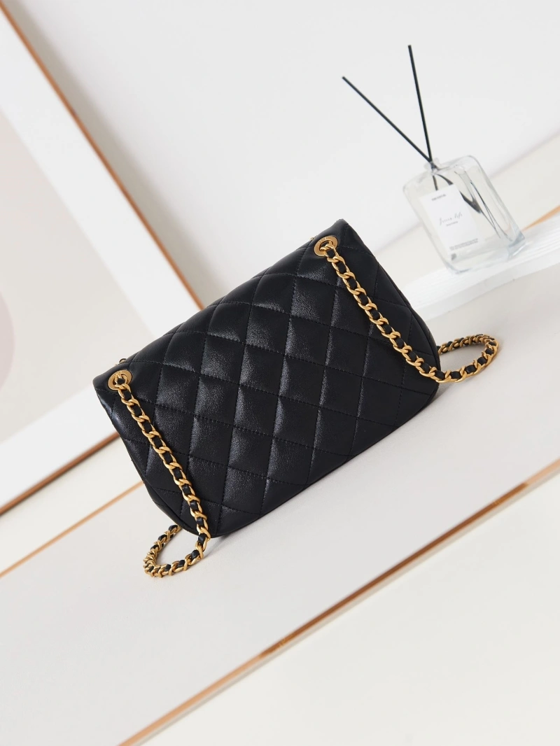 Ch**el 19 bags 4049d-0107