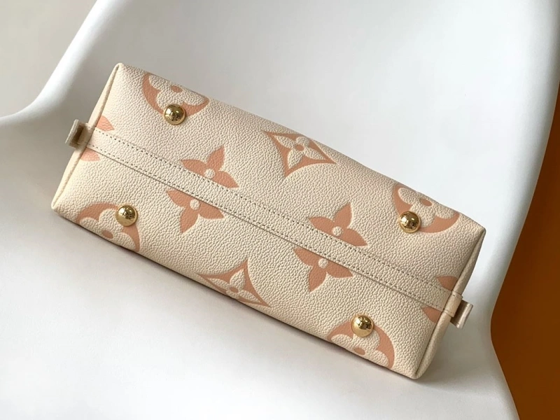 LV Shopping Bags 4056F-0112