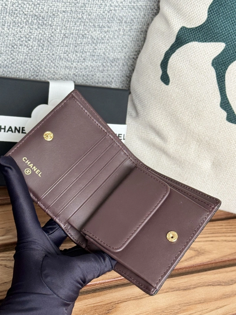 Ch**el wallets 4081-0110