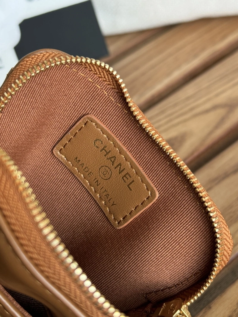 Ch**el wallets 4081-0124