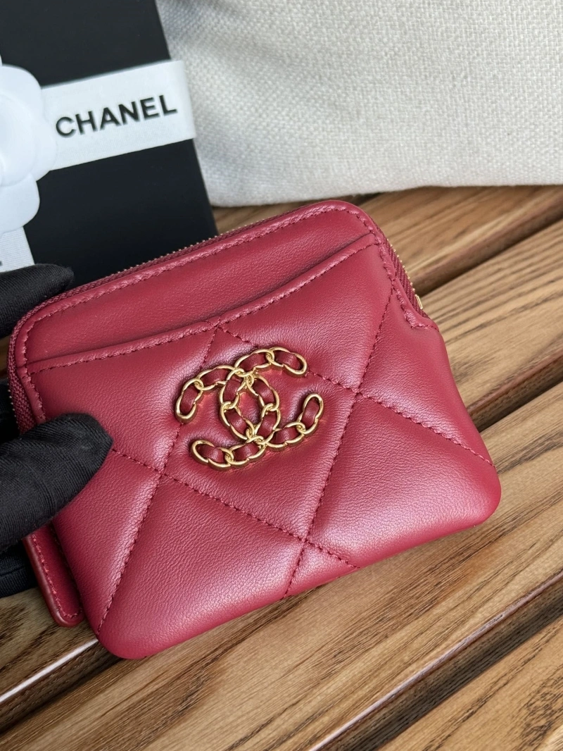 Ch**el wallets 4081-0131