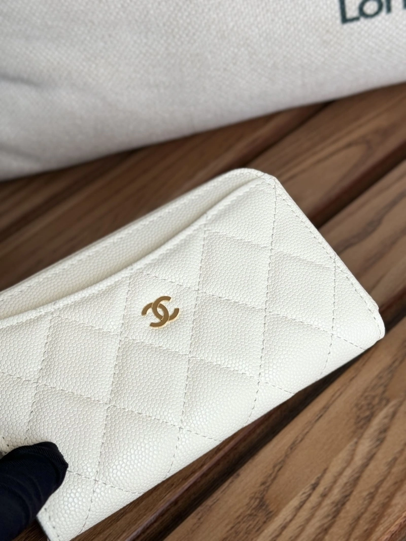 Ch**el wallets 4081-0251