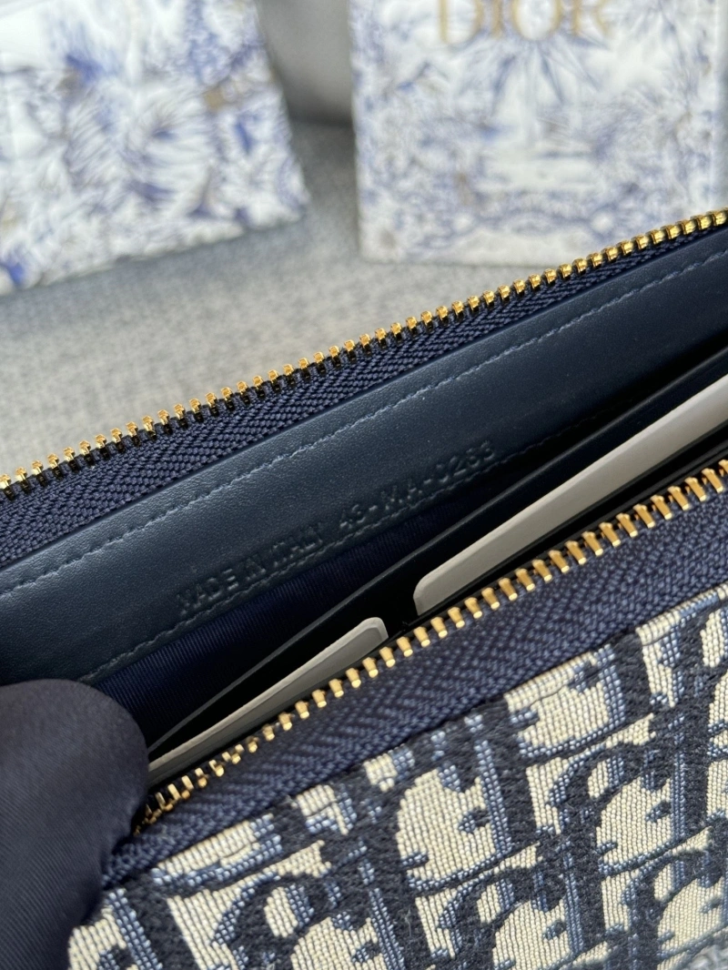 D10r wallets 4081-0576