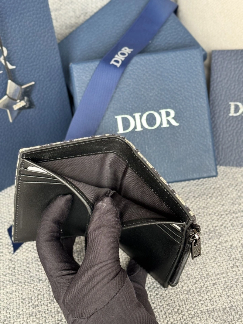 D10r wallets 4081-0582