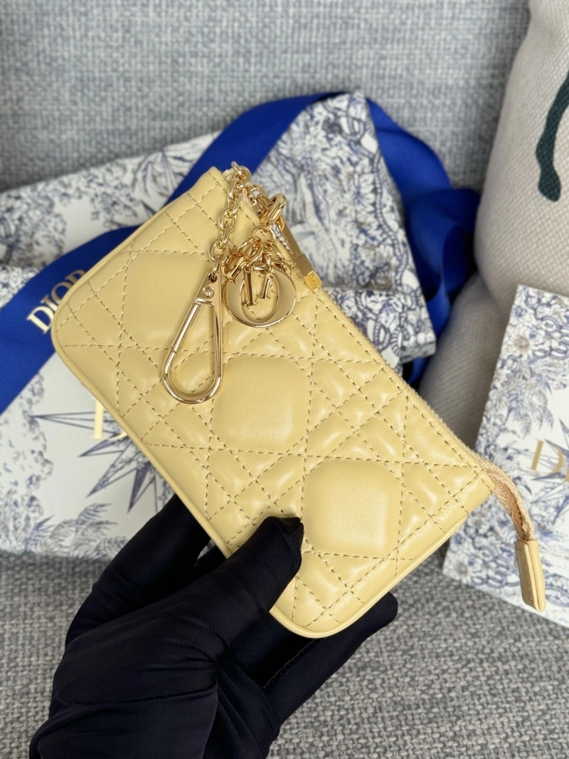 D10r wallets 4081-0617