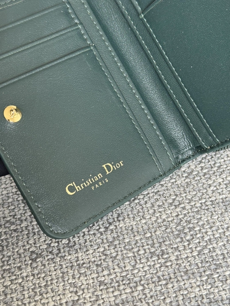 D10r wallets 4081-0679