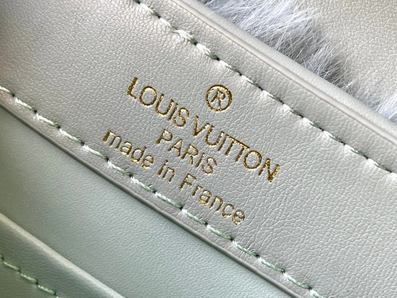 LV Capucines Bags 4081B-0460