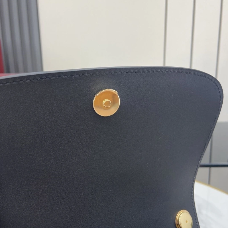 Gvc*1 satchel bags 4094b-0655