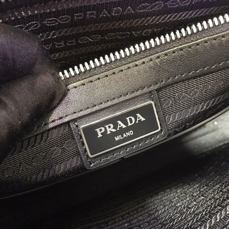 Pra*a briefcase 4099g-0045