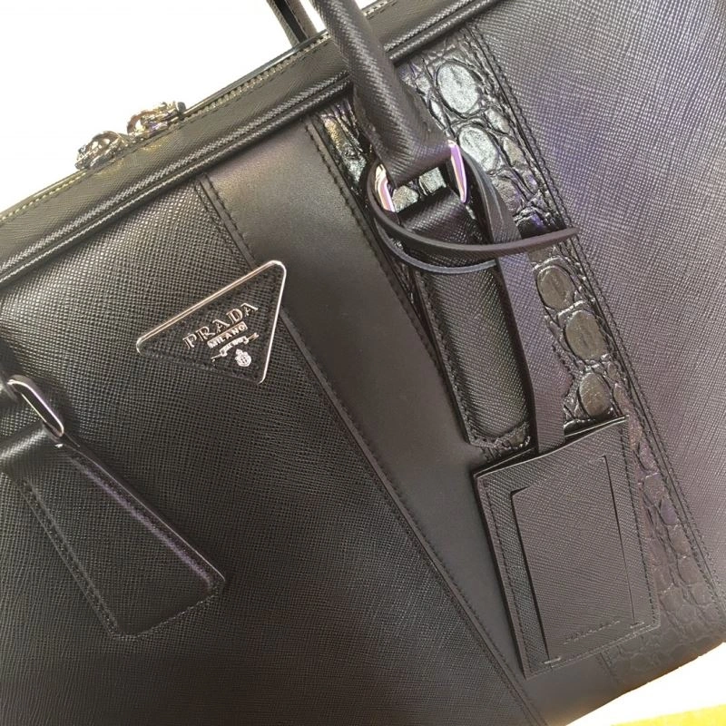 Pra*a briefcase 4099g-0046