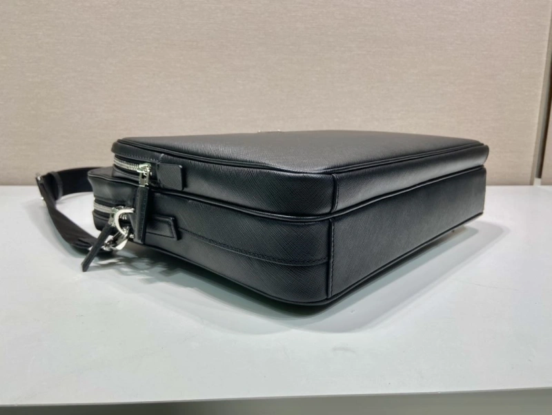 Pra*a briefcase 4099h-0262