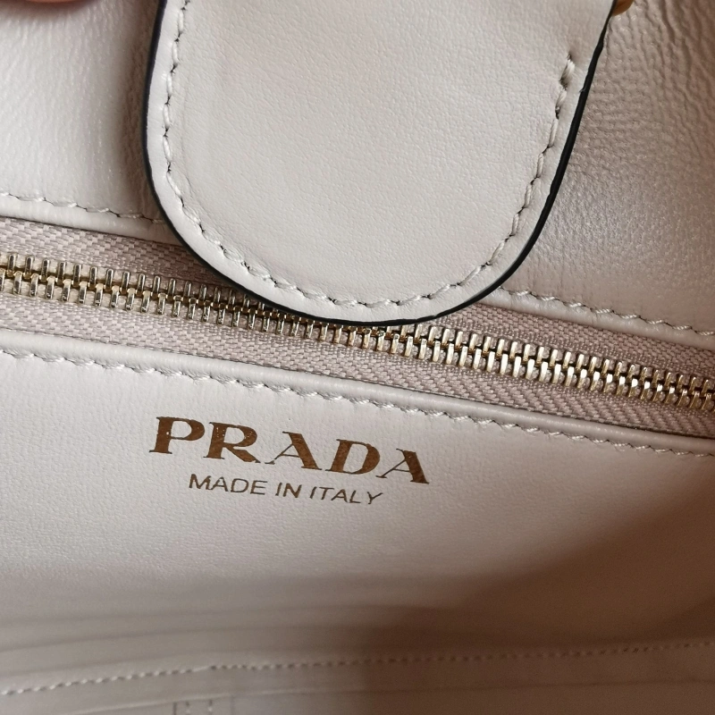 Pra*a shopping bags 4137f-0033
