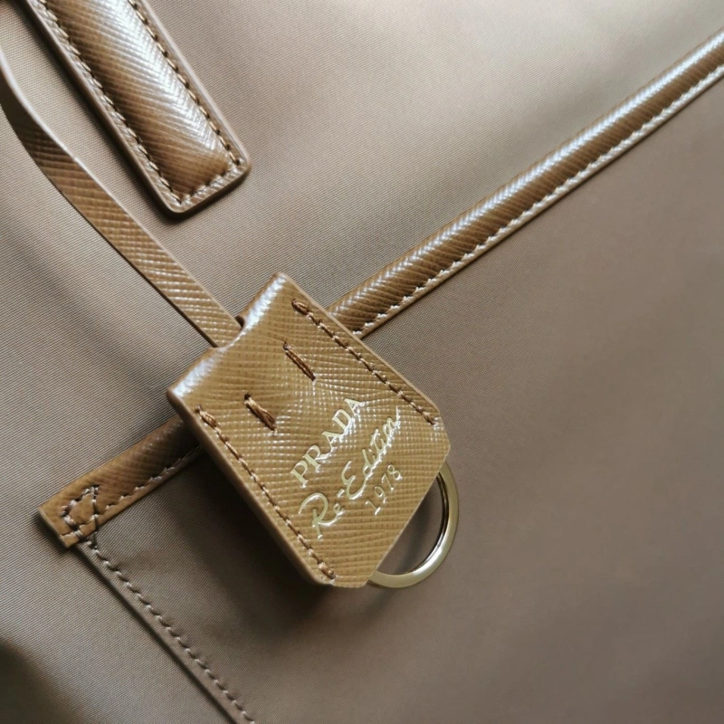 Pra*a shopping bags 4137f-0054