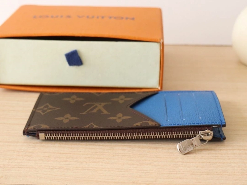 LV Wallets 4178A-0197