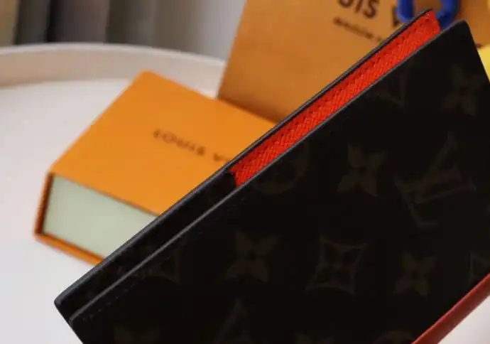 LV Wallets 4178D-0010