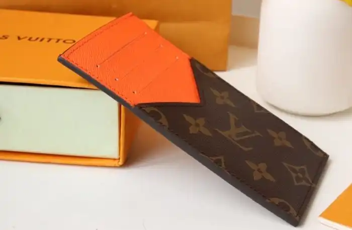 LV Wallets 4178D-0043