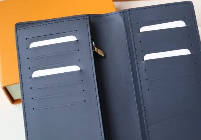 LV Wallets 4178D-0139