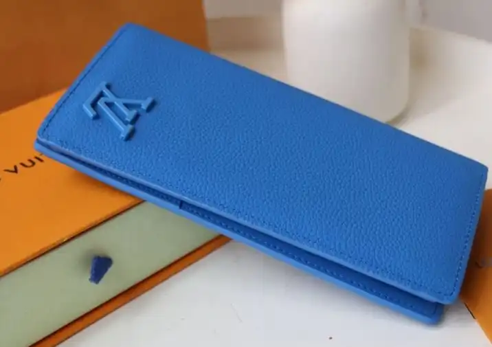 LV Wallets 4178D-0140