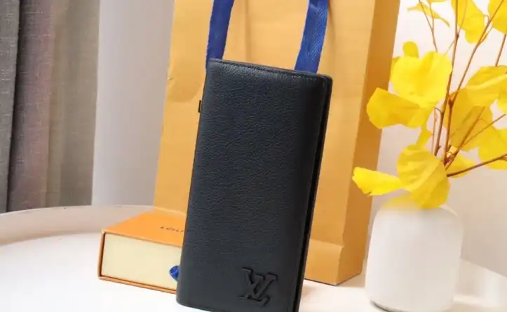 LV Wallets 4178F-0020