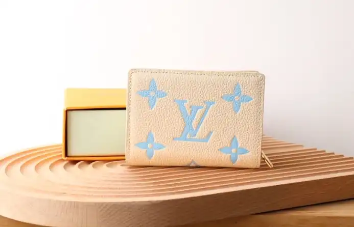LV Wallets 4178F-0052