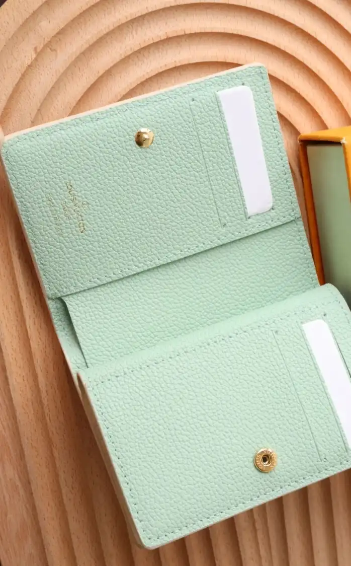 LV Wallets 4178F-0053