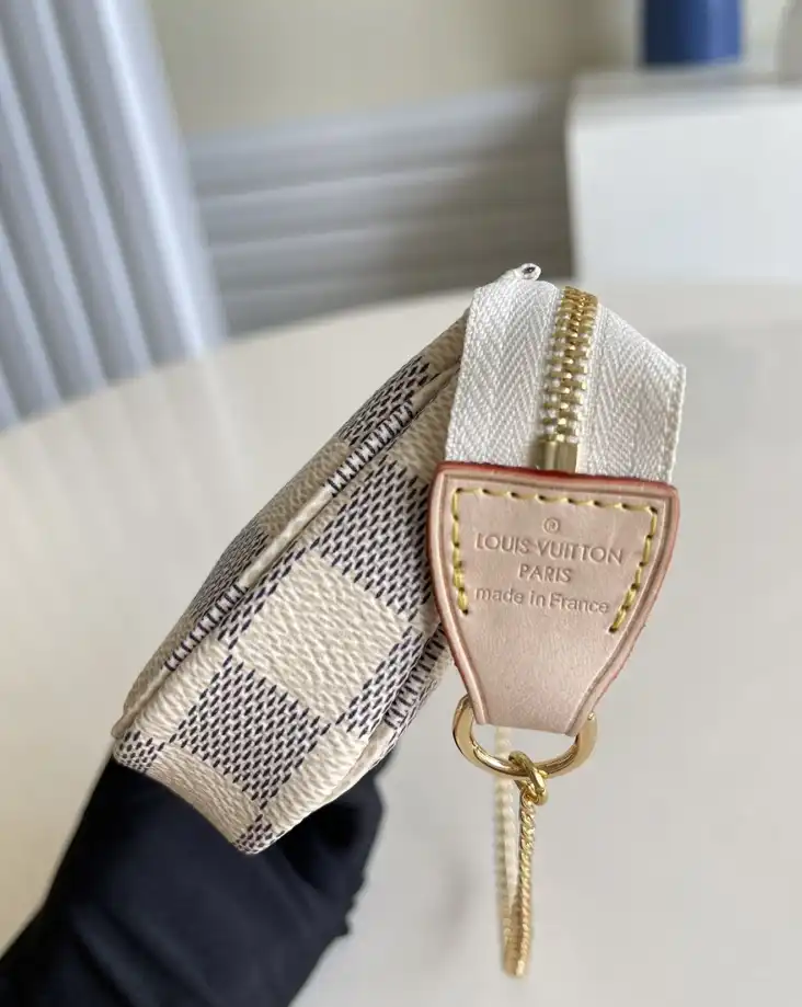 LV Clutch Bags 4178F-0077
