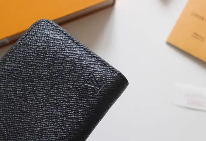 LV Wallets 4178F-0090