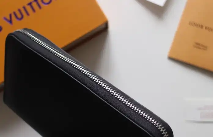 LV Wallets 4178F-0090