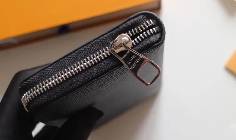 LV Wallets 4178F-0090