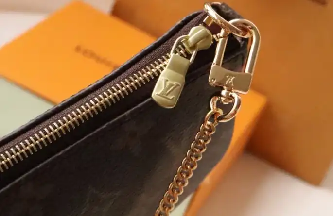 LV Wallets 4178F-0104