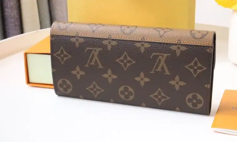 LV Wallets 4178F-0123