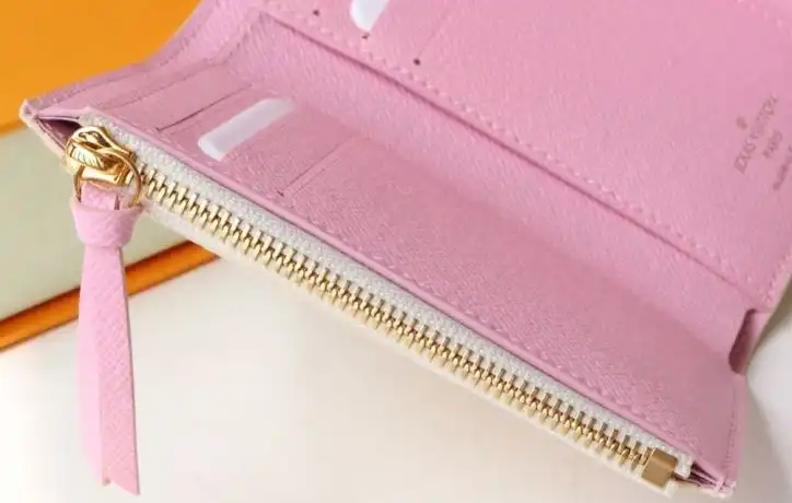 LV Wallets 4178G-0044