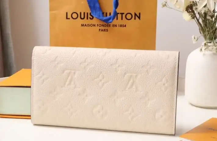 LV Wallets 4178G-0093