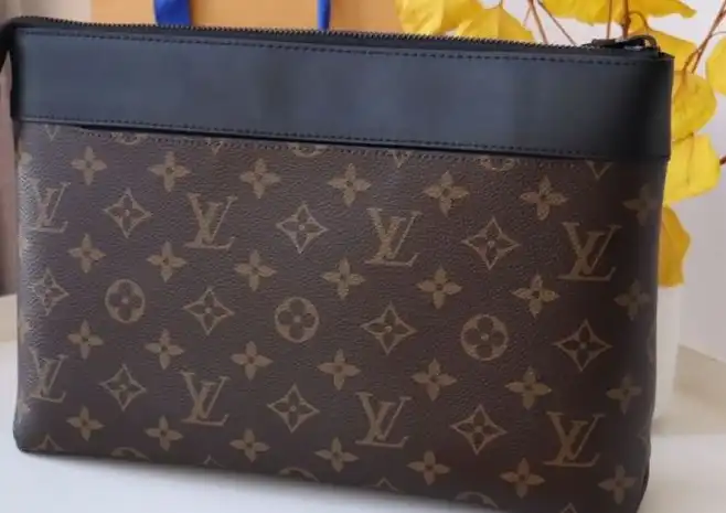 LV Clutch Bags 4178G-0097
