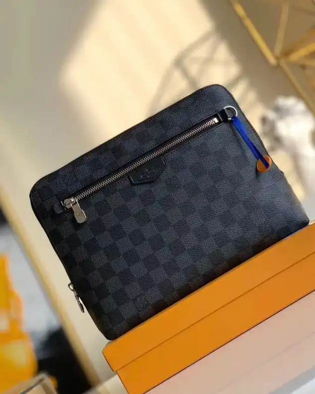 LV Clutch Bags 4178G-0112