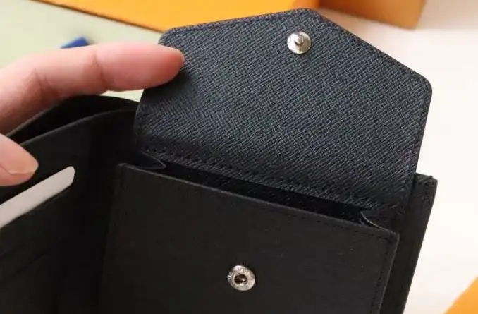 LV Wallets 4178G-0116