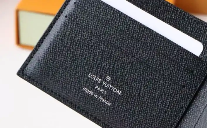 LV Wallets 4178G-0118