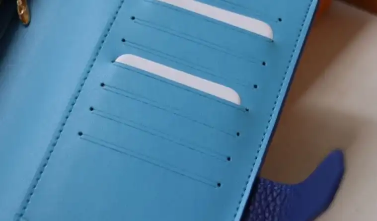 LV Wallets 4178G-0140