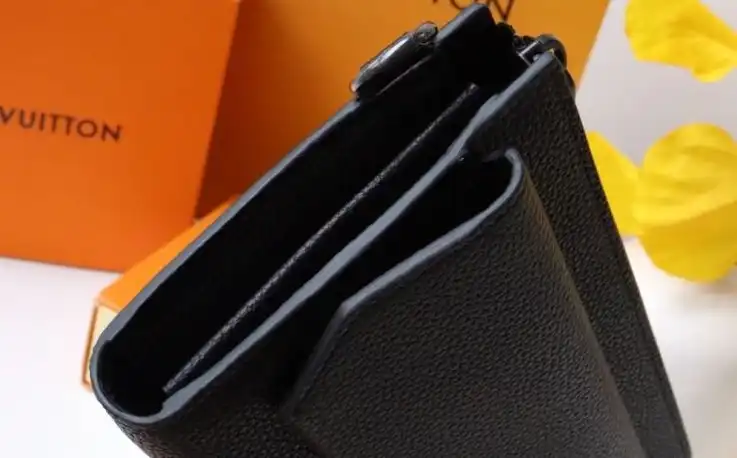 LV Wallets 4178G-0191