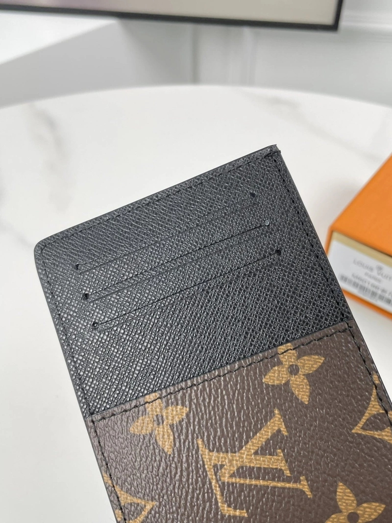 LV Wallets 4178H-0057