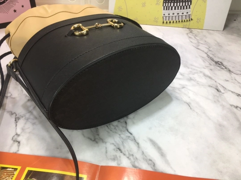 Gvc*1 bucket bags 4186-0481