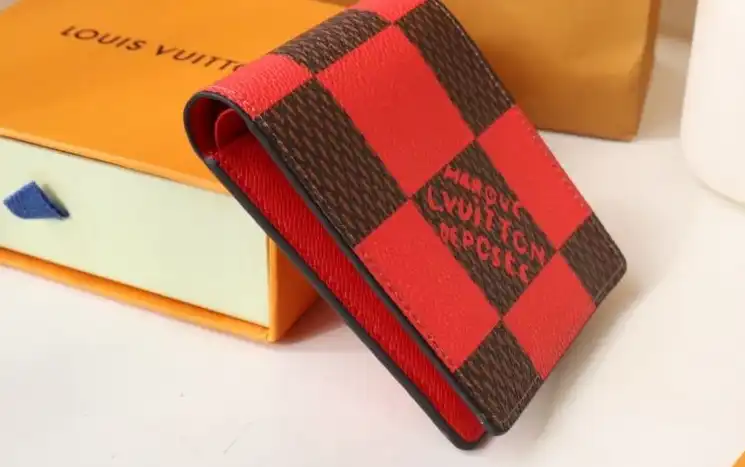 LV Wallets 4192D-0010