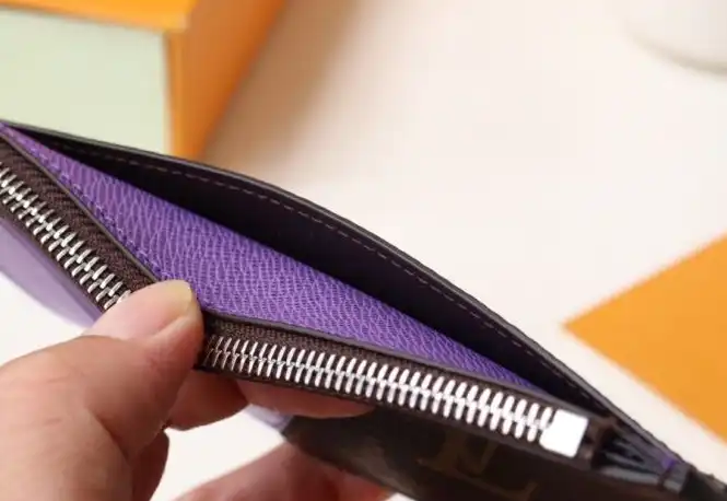 LV Wallets 4192D-0029