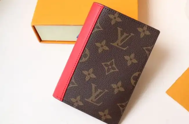 LV Wallets 4192D-0032